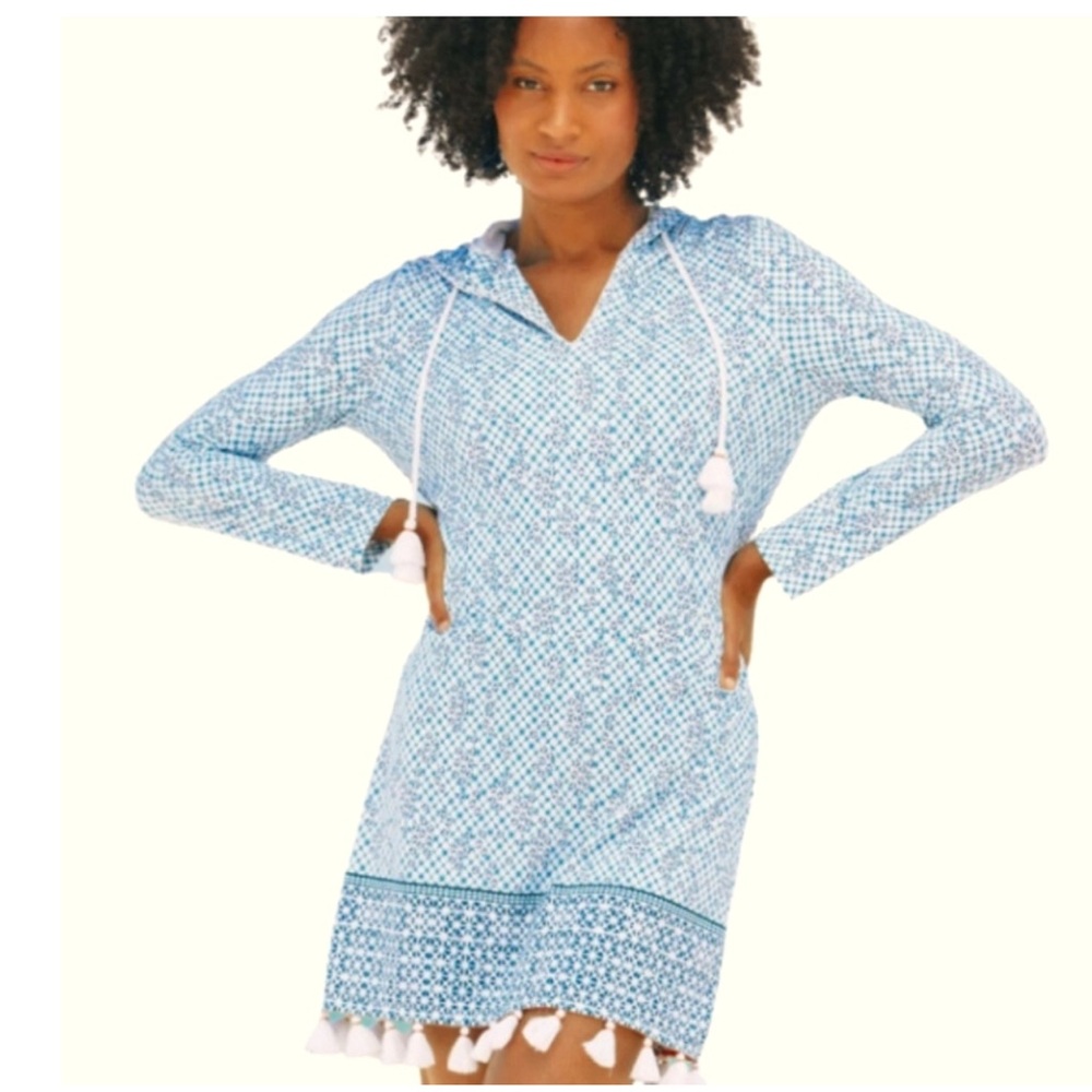 Cabana Life Blue white hooded swim coverup. Sag harbor (style)